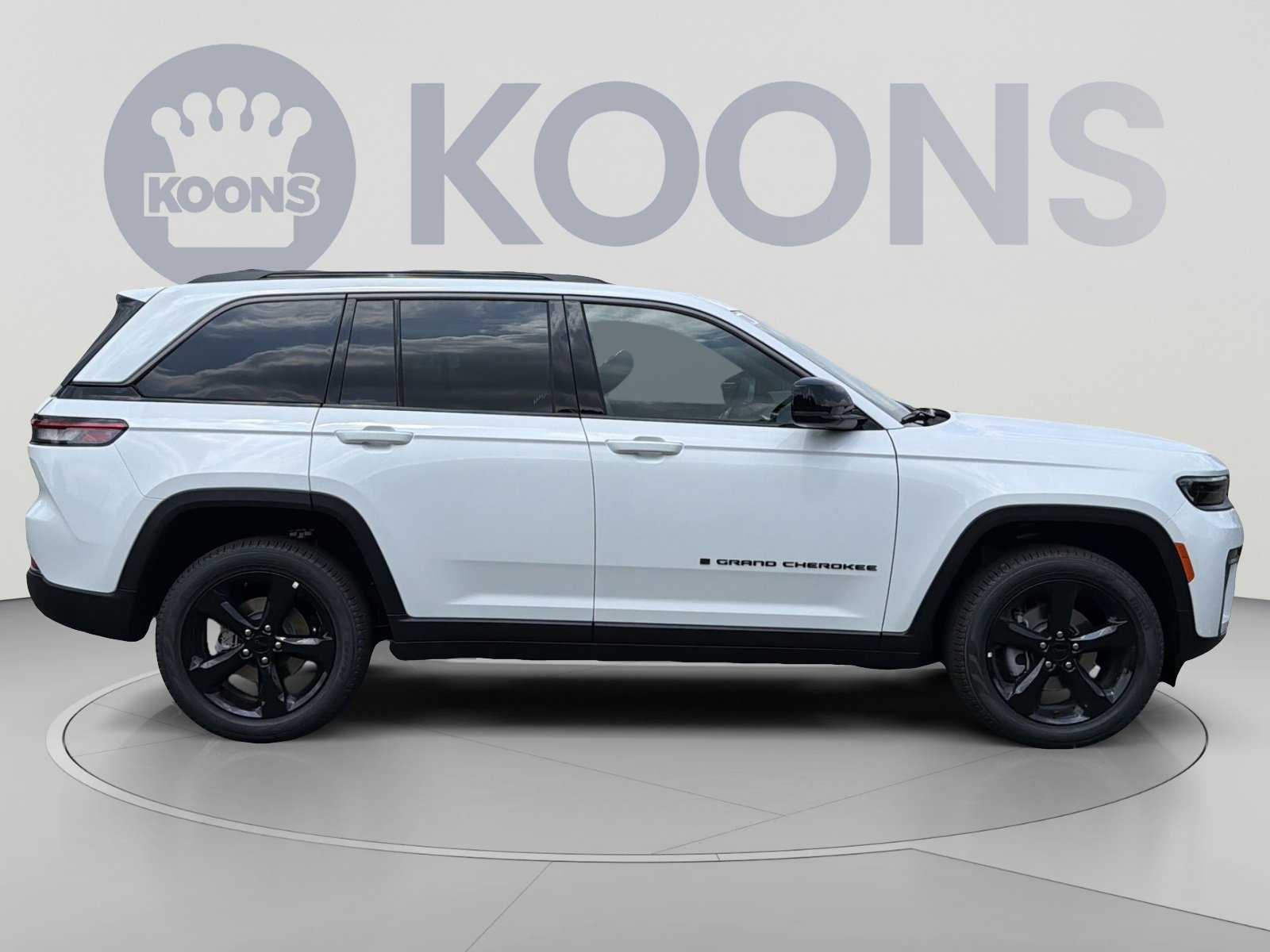 New 2026 Jeep Grand Cherokee Limited w/ Limited Altitude Package AWD/4WD image 8