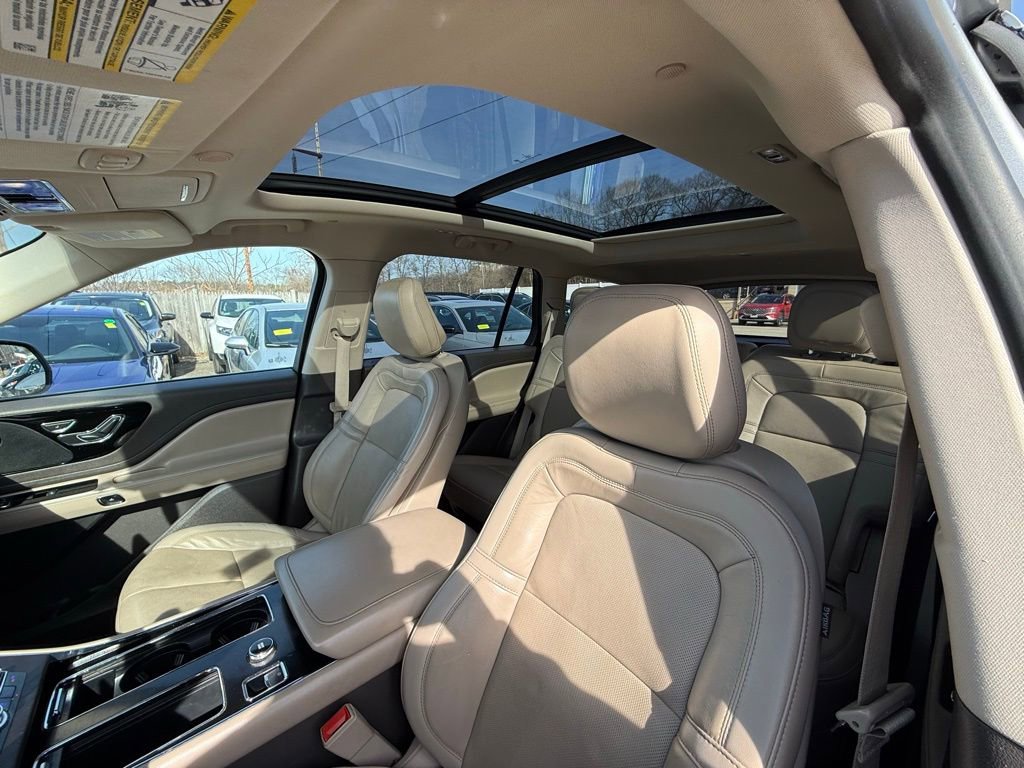Used 2020 Lincoln Aviator Reserve w/ Equipment Group 201A image 19