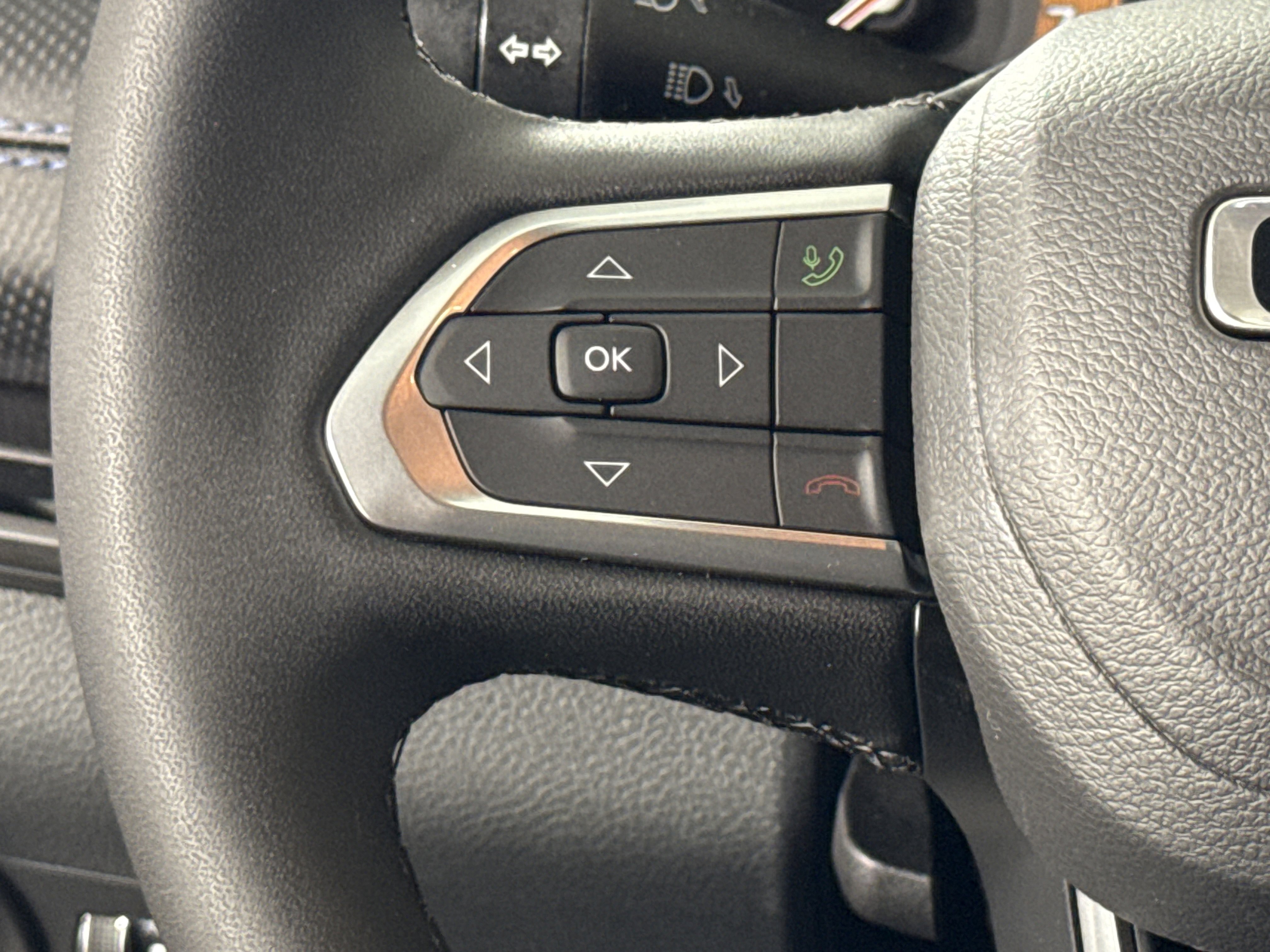 New 2026 Jeep Compass Limited AWD/4WD image 17