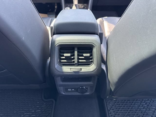 Used 2023 Volkswagen Tiguan SE w/ Panoramic Sunroof Package FWD image 25