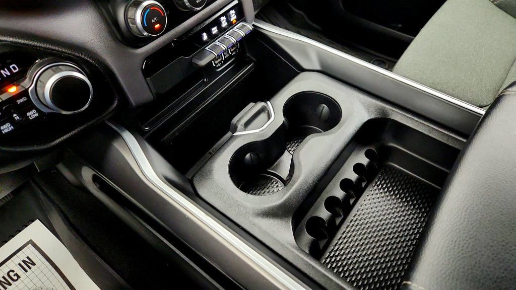 Used 2022 RAM 1500 Big Horn AWD/4WD image 16