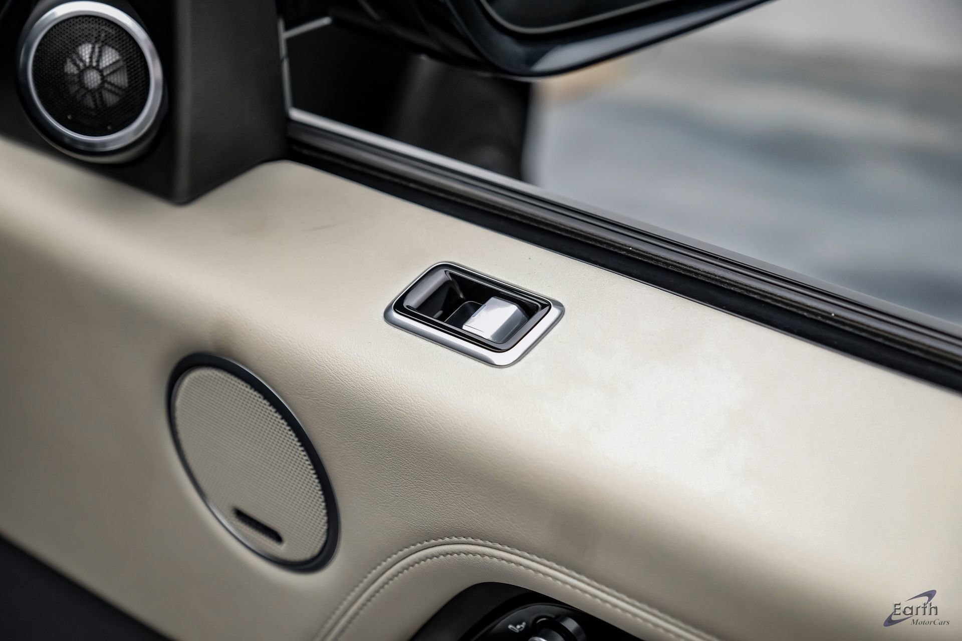 Used 2022 Land Rover Range Rover Westminster Edition image 90