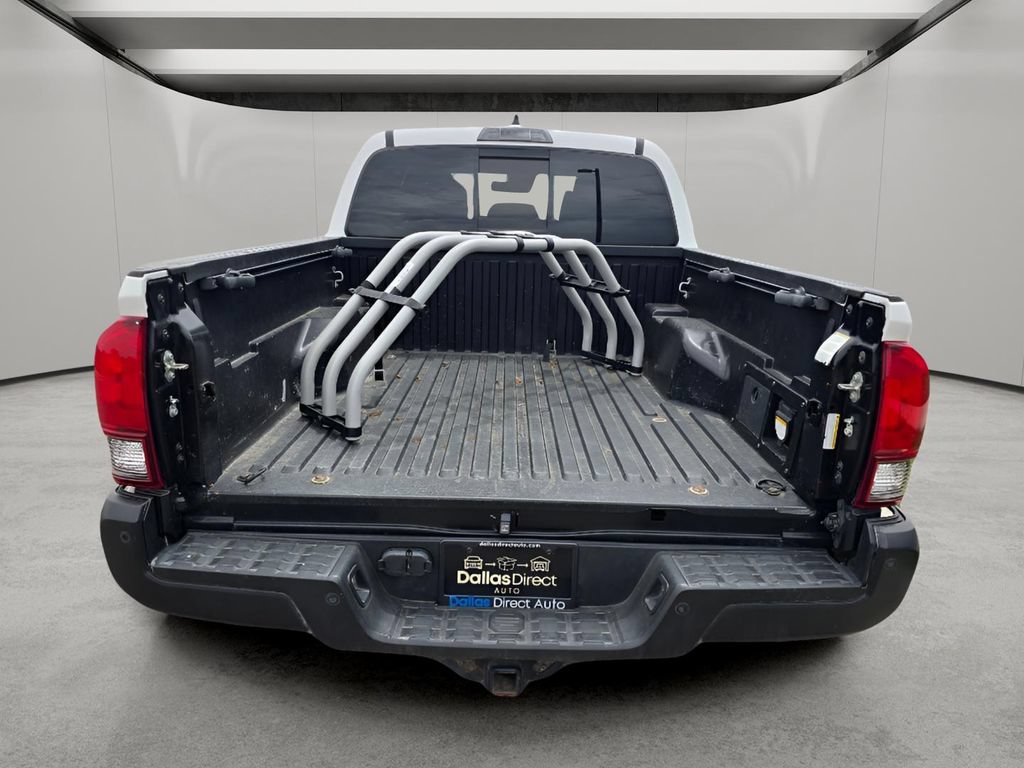Used 2020 Toyota Tacoma TRD Sport w/ Technology Package AWD/4WD image 9