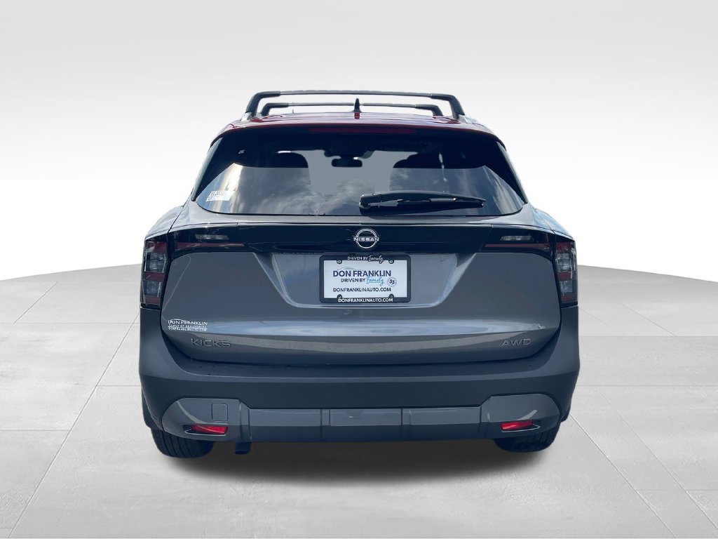 New 2027 Nissan Kicks SV AWD/4WD image 4