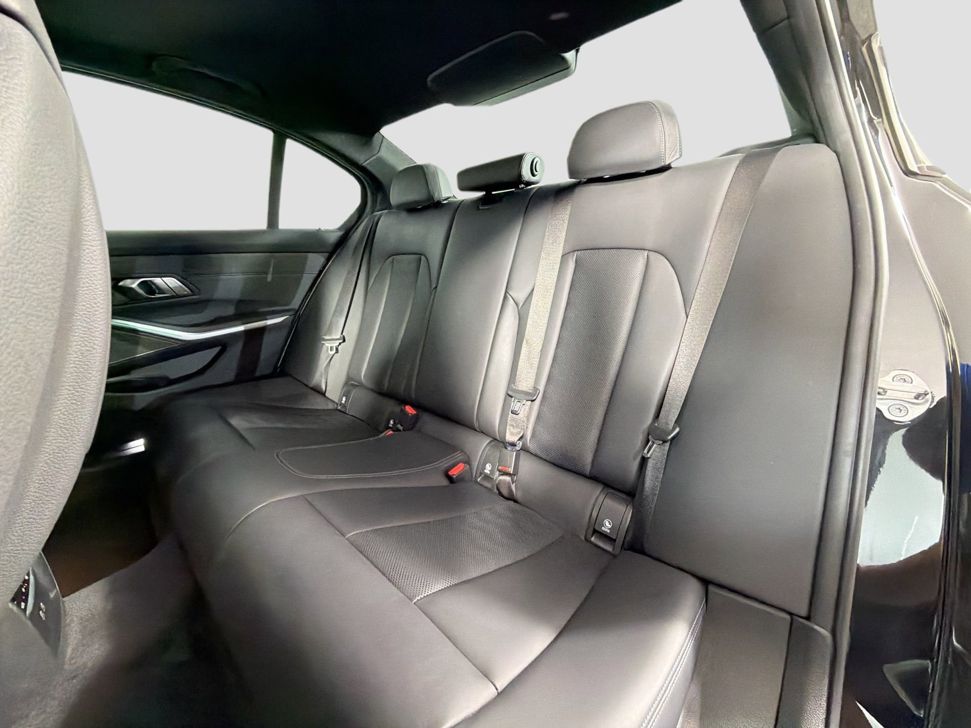 Used 2023 BMW M3 w/ Executive Package image 26