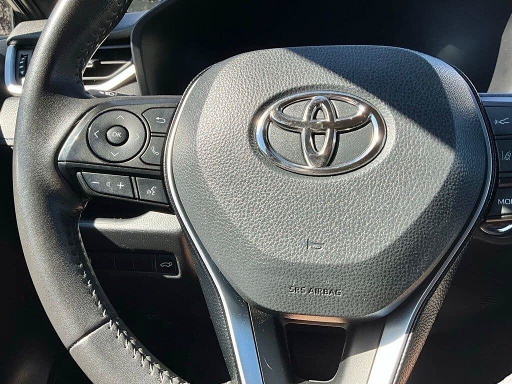 Used 2021 Toyota RAV4 XSE AWD/4WD image 21