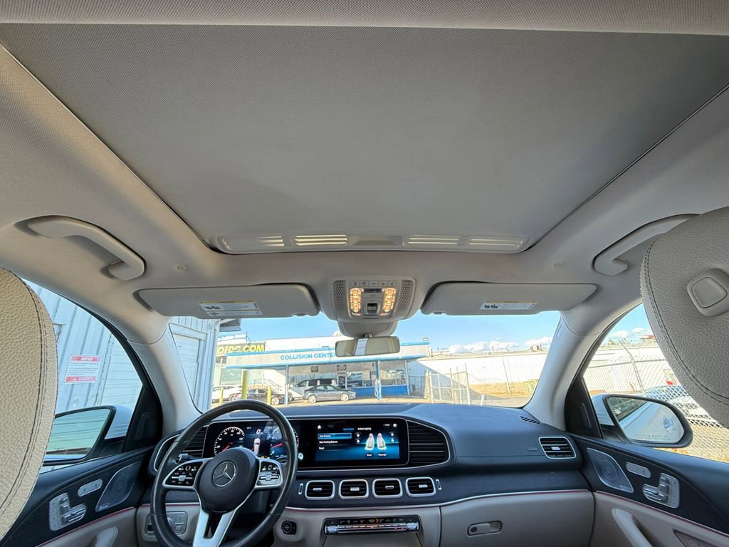 Used 2020 Mercedes-Benz GLS 450 4MATIC image 24