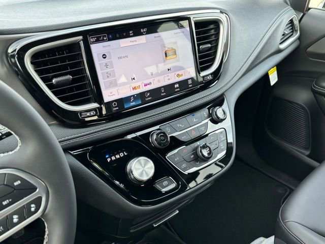 New 2026 Chrysler Pacifica Select image 34