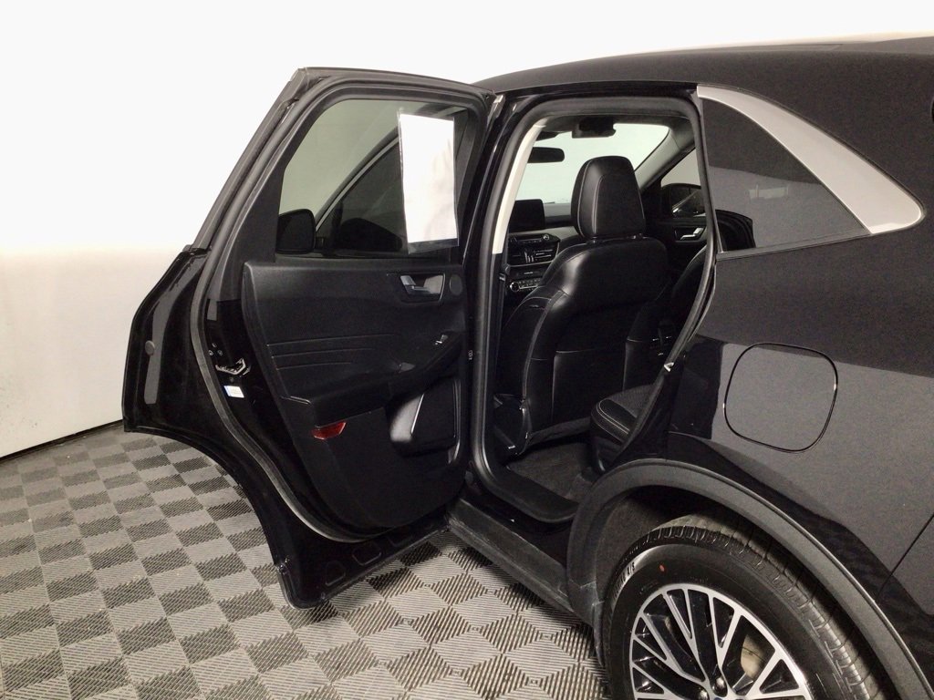 Used 2022 Ford Escape SEL w/ Technology Package image 29