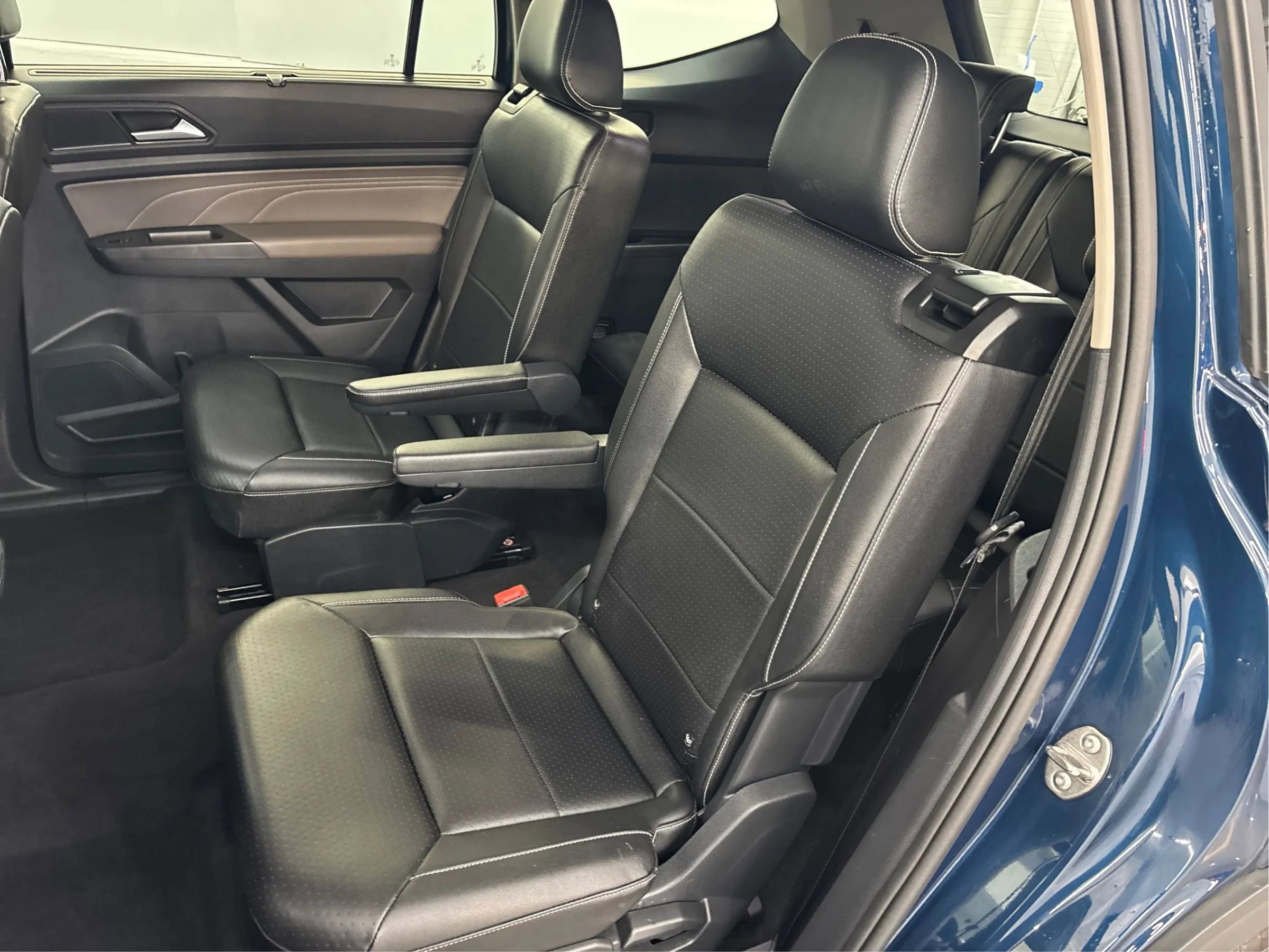 Used 2021 Volkswagen Atlas SE w/ Panoramic Sunroof Package image 14