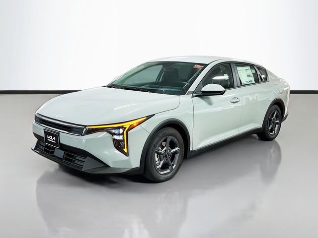 New 2026 Kia K4 LXS image 3
