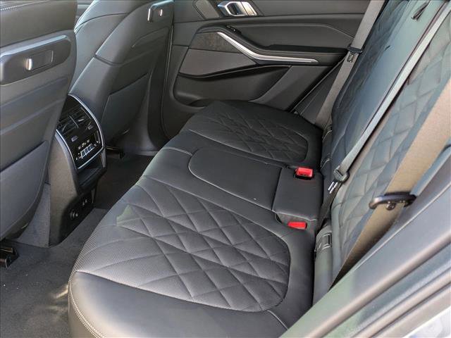New 2026 BMW X5 xDrive50e w/ Executive Package image 17
