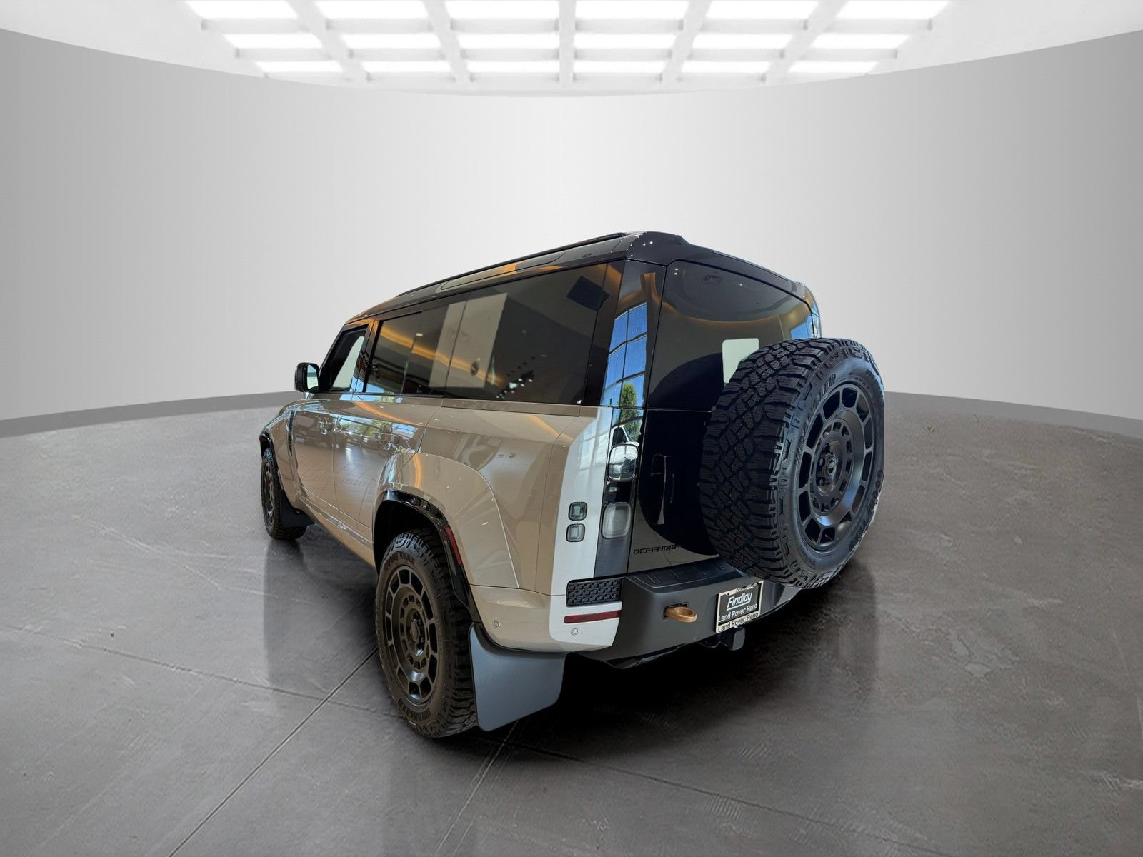 New 2026 Land Rover Defender 110 OCTA AWD/4WD image 7