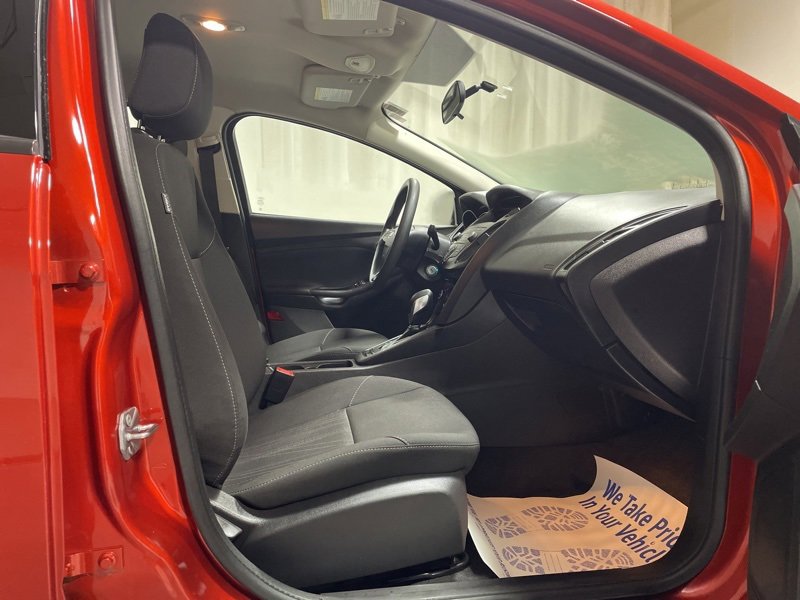 Used 2018 Ford Focus SE image 12