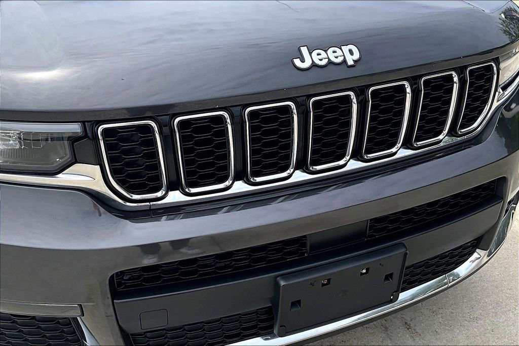 Used 2021 Jeep Grand Cherokee L Limited AWD/4WD image 29
