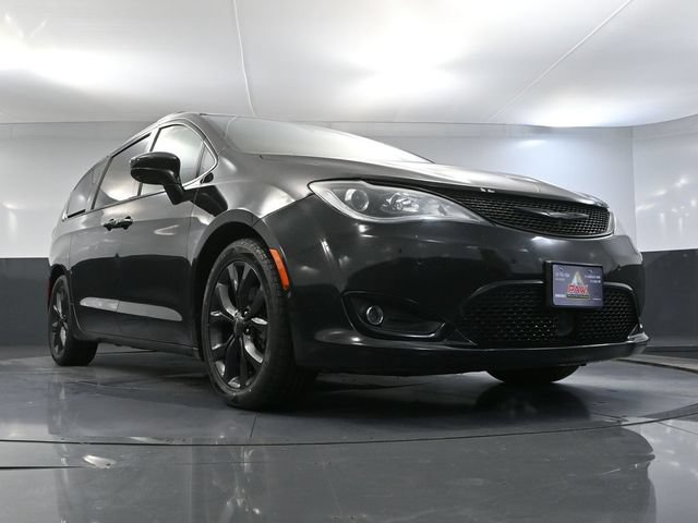Used 2019 Chrysler Pacifica Touring-L Plus w/ Advanced Safetytec Group FWD image 64