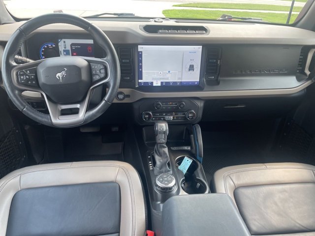 Used 2023 Ford Bronco Wildtrak image 3