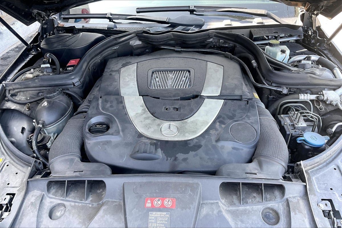Used 2010 Mercedes-Benz E 550 Coupe image 10