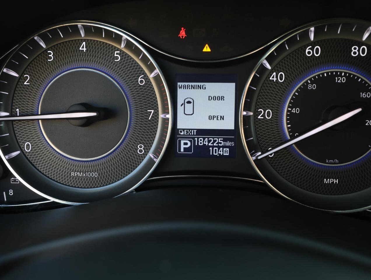 Used 2013 INFINITI QX56 4WD w/ Deluxe Touring Pkg image 30