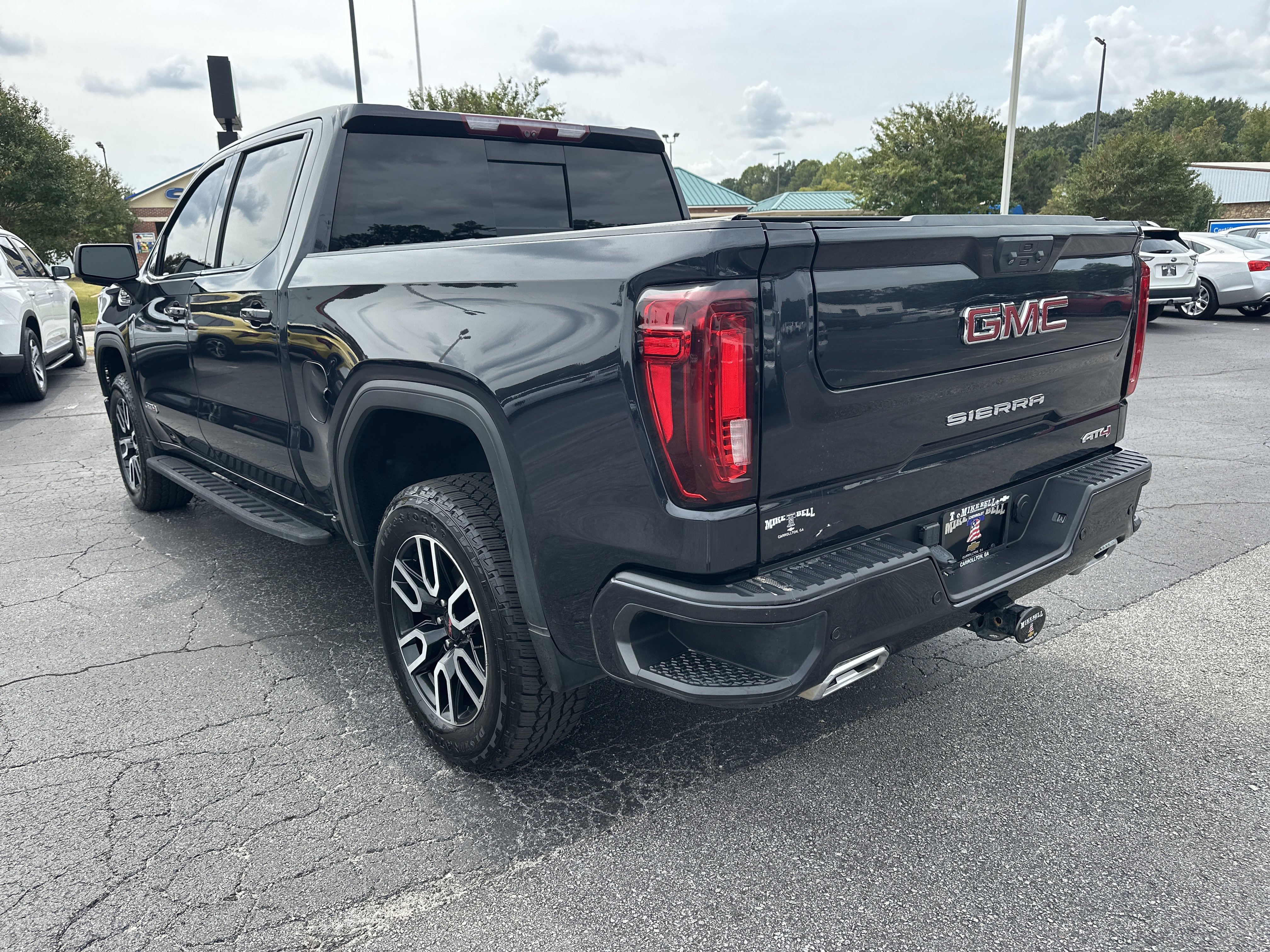 Used 2023 GMC Sierra 1500 AT4 w/ Technology Package image 6