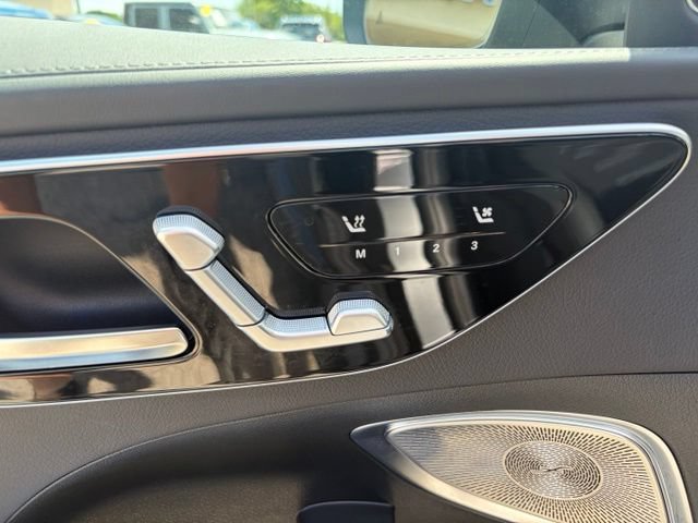 Used 2025 Mercedes-Benz C 300 Sedan image 15