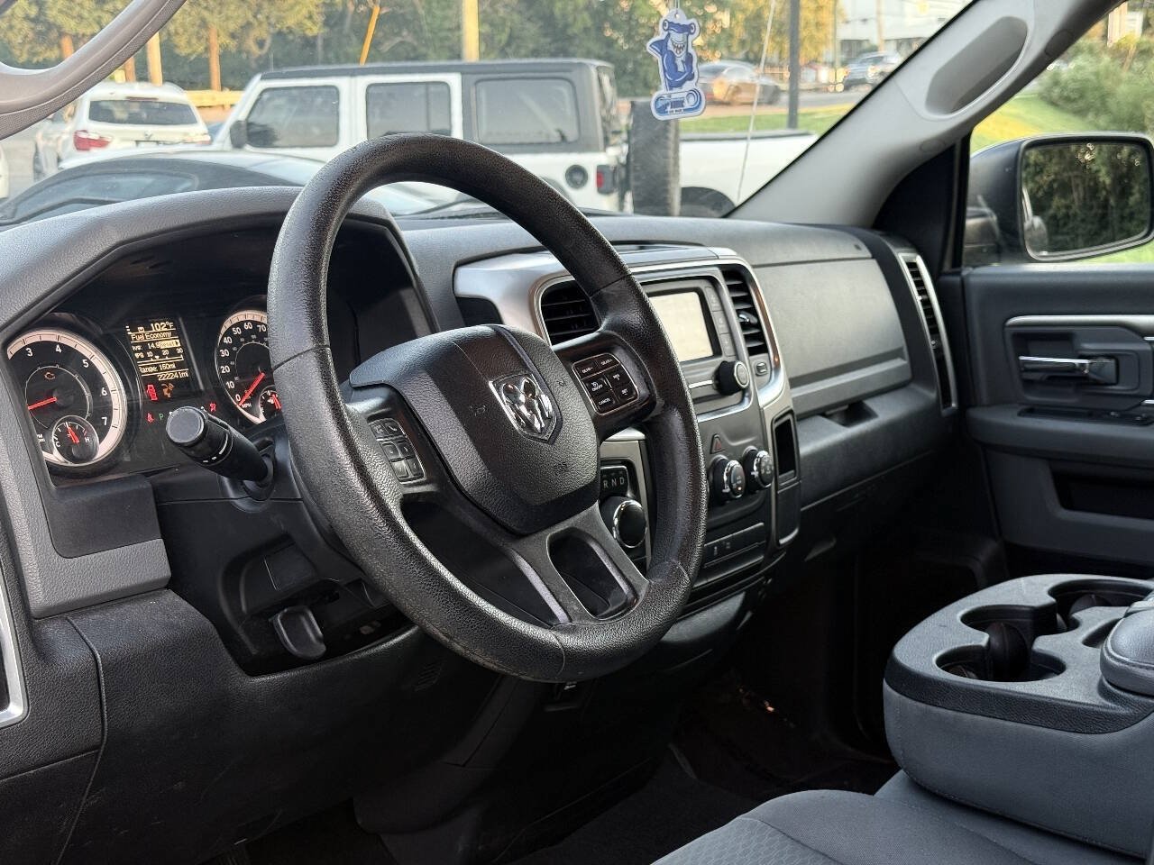 Used 2017 RAM 1500 Classic SLT AWD/4WD image 11