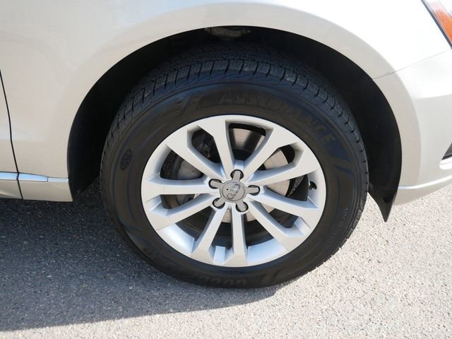 Used 2016 Audi Q5 2.0T Premium Plus w/ Technology Package image 7