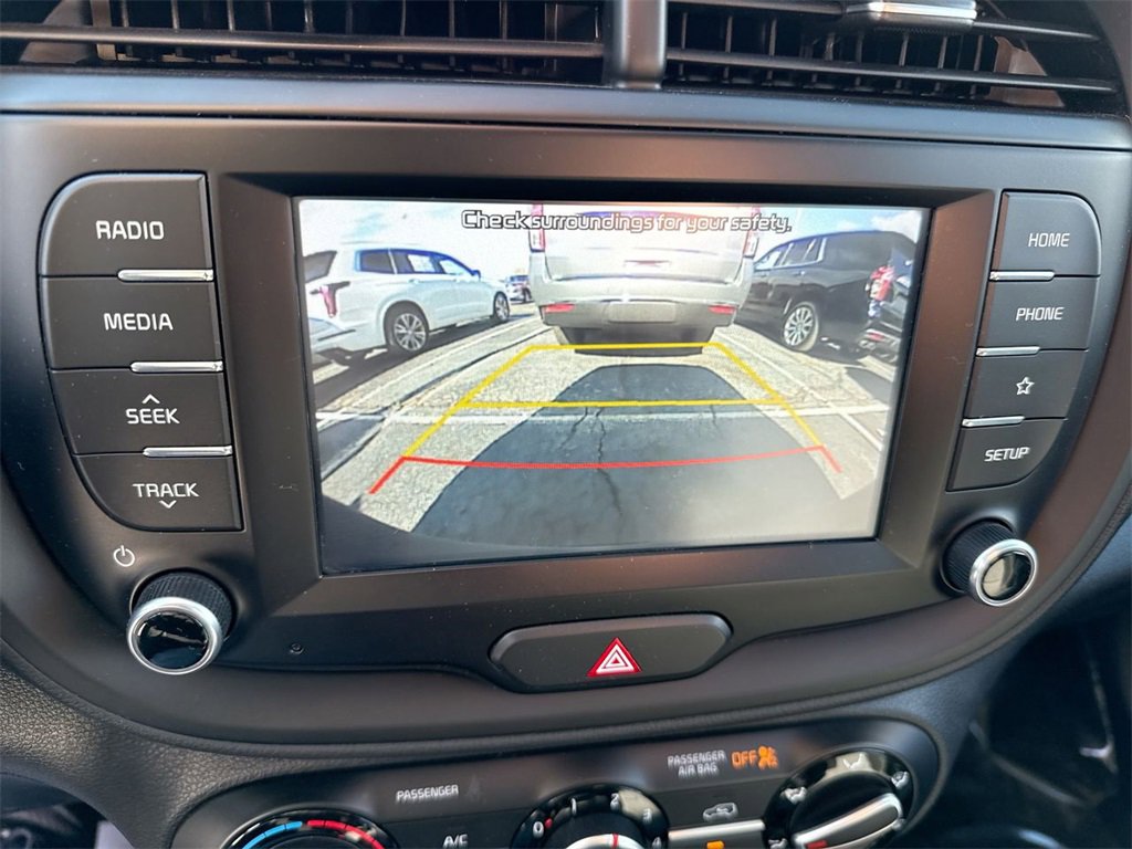 Used 2020 Kia Soul LX image 17