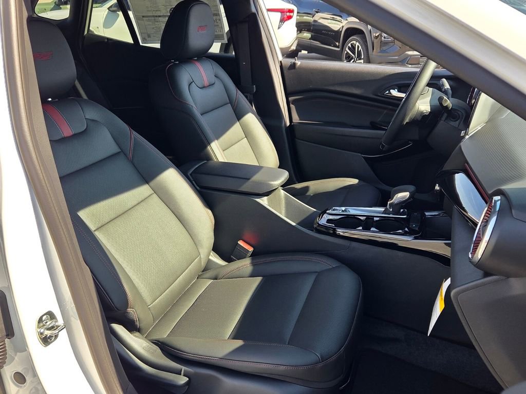 New 2026 Chevrolet Trax RS w/ Driver Confidence Package image 15