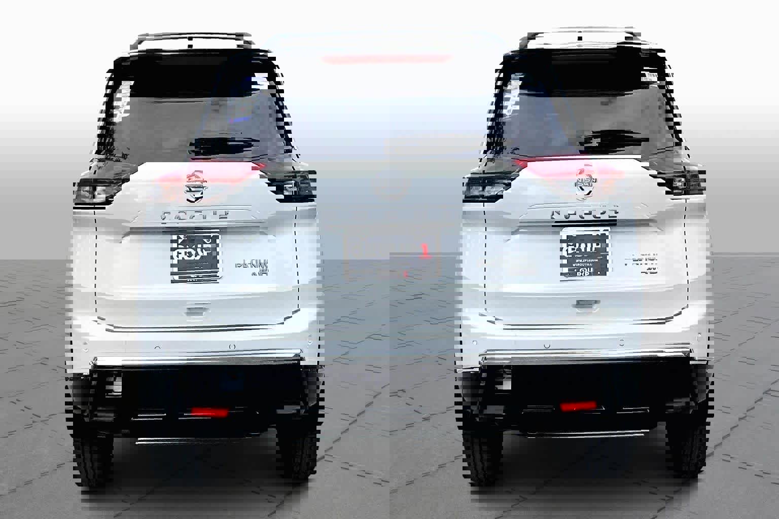 New 2026 Nissan Rogue Platinum image 4