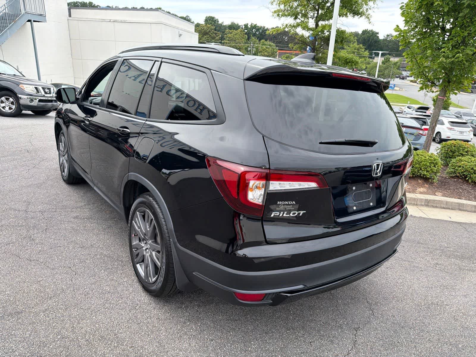 Used 2022 Honda Pilot Sport image 9