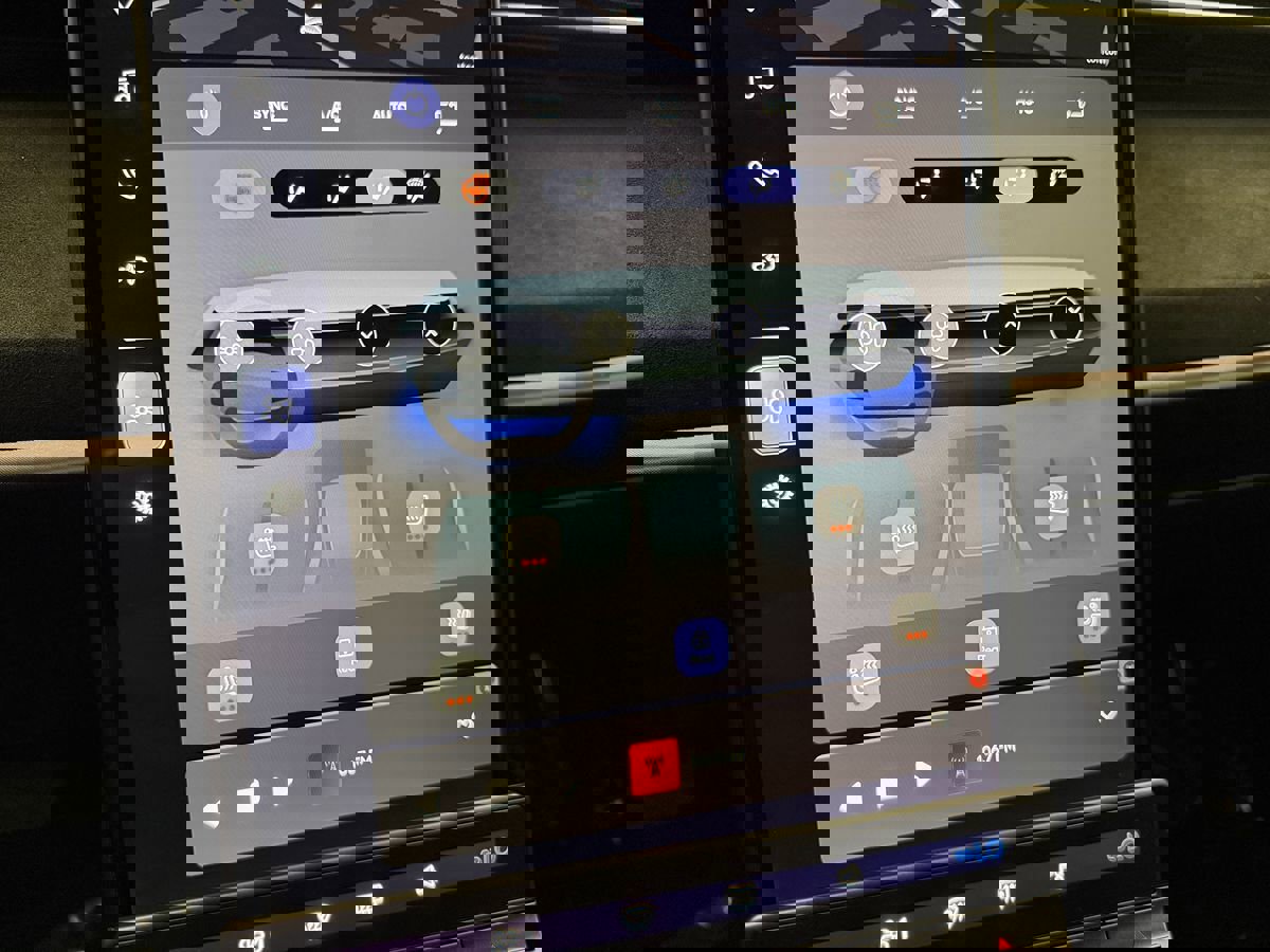 Used 2023 Fisker Ocean Extreme image 30