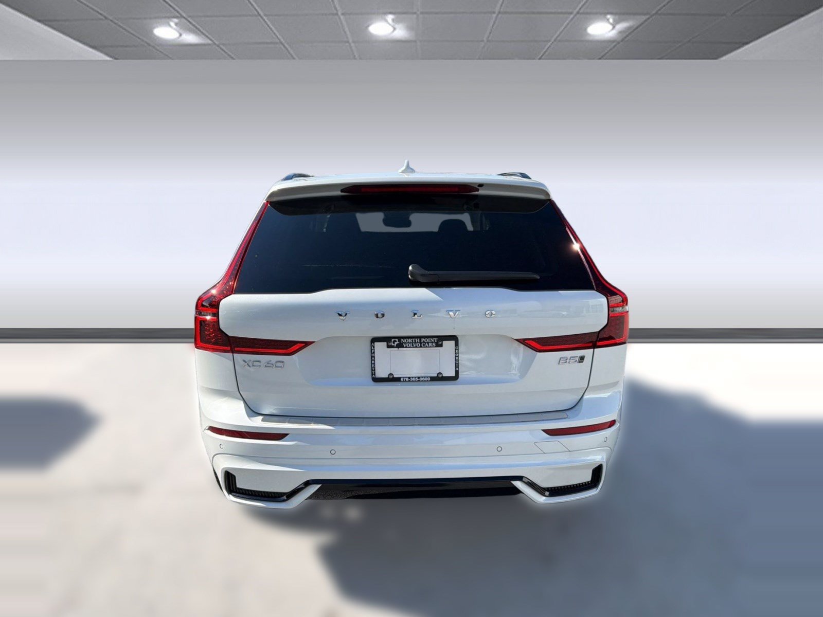 New 2027 Volvo XC60 B5 Plus AWD/4WD image 10