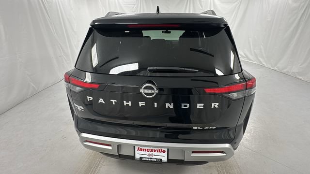Certified 2025 Nissan Pathfinder SL image 4