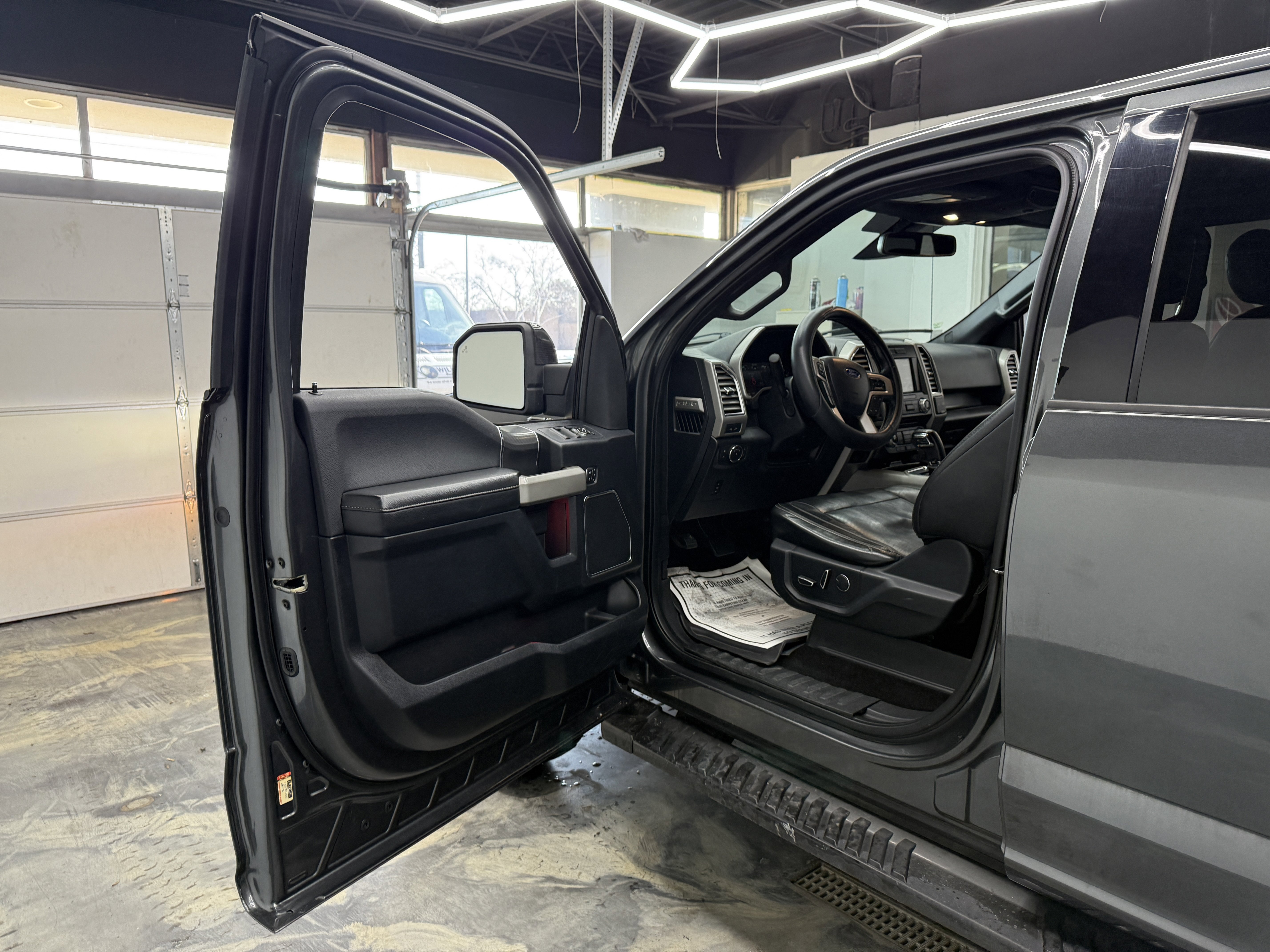 Used 2016 Ford F150 Lariat w/ Equipment Group 502A Luxury image 9