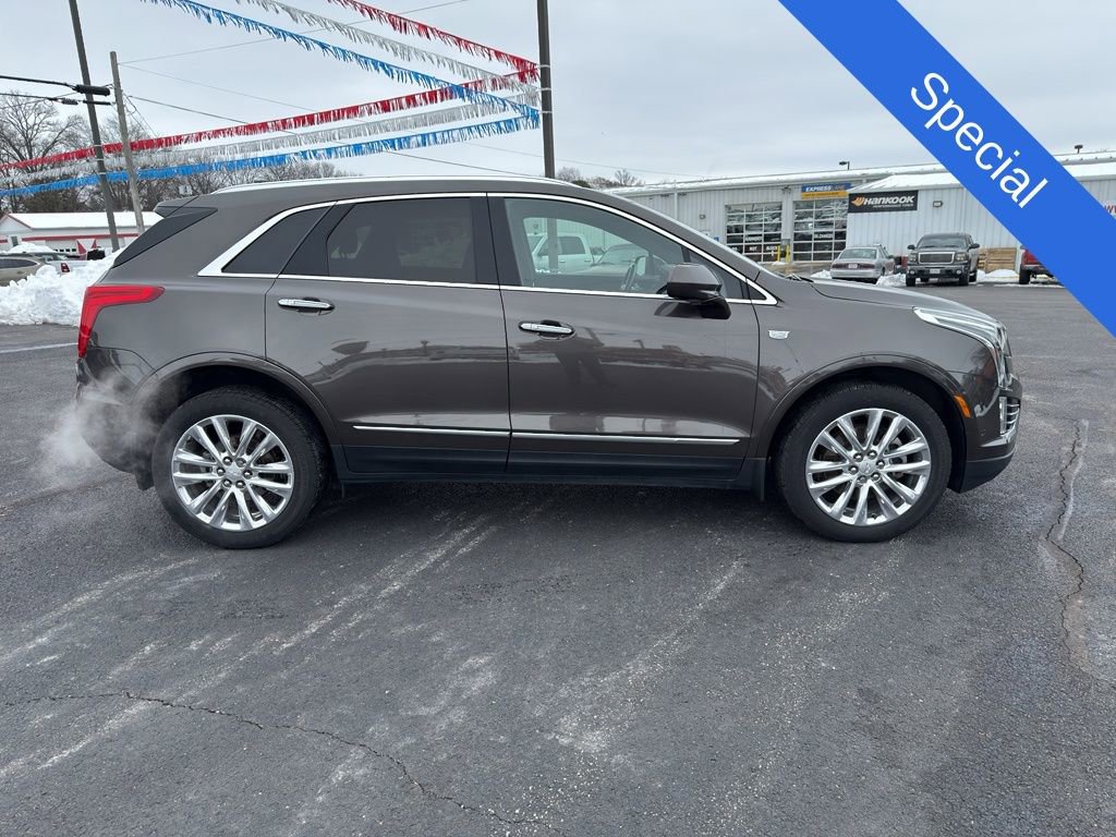 Used 2019 Cadillac XT5 Platinum image 2