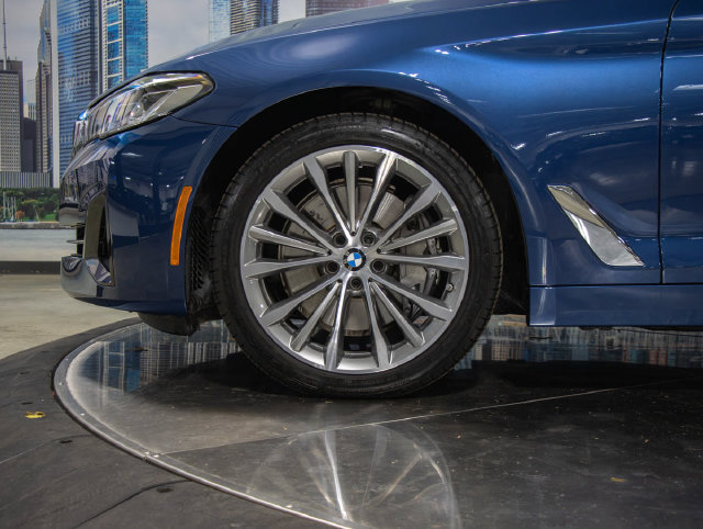 Used 2023 BMW 540i xDrive w/ Premium Package AWD/4WD image 7