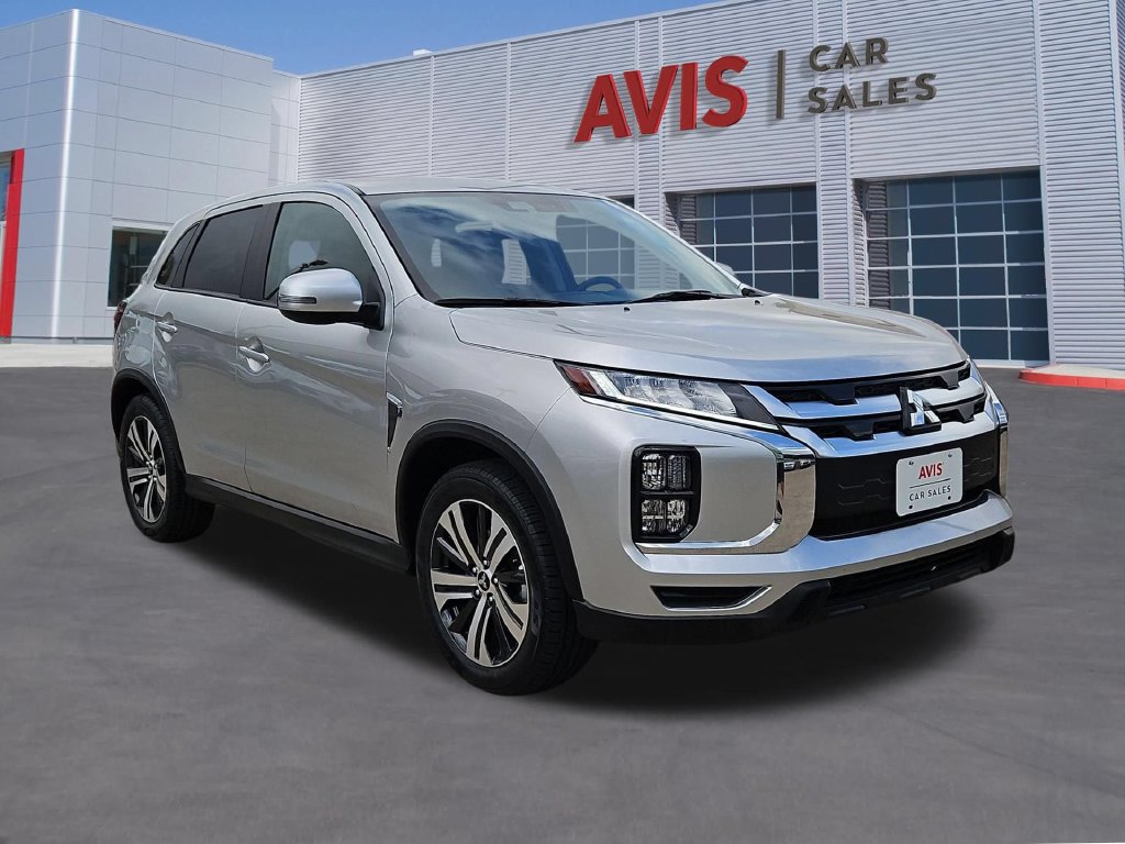 Used 2025 Mitsubishi Outlander Sport AWD image 3