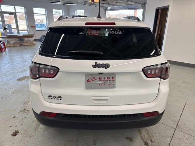 New 2026 Jeep Compass Latitude image 7