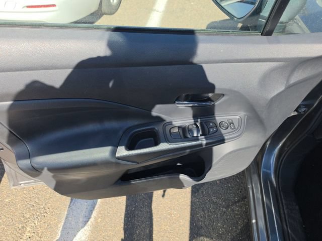 Used 2025 Nissan Versa SV FWD image 7