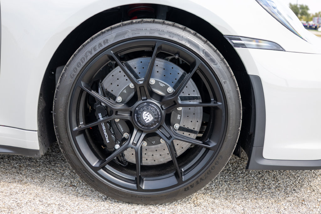 Used 2026 Porsche 911 Carrera RWD image 24