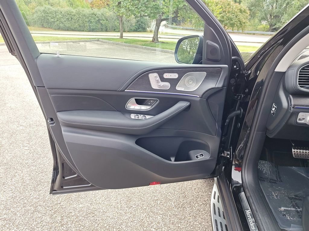 New 2026 Mercedes-Benz GLS 450 4MATIC image 15