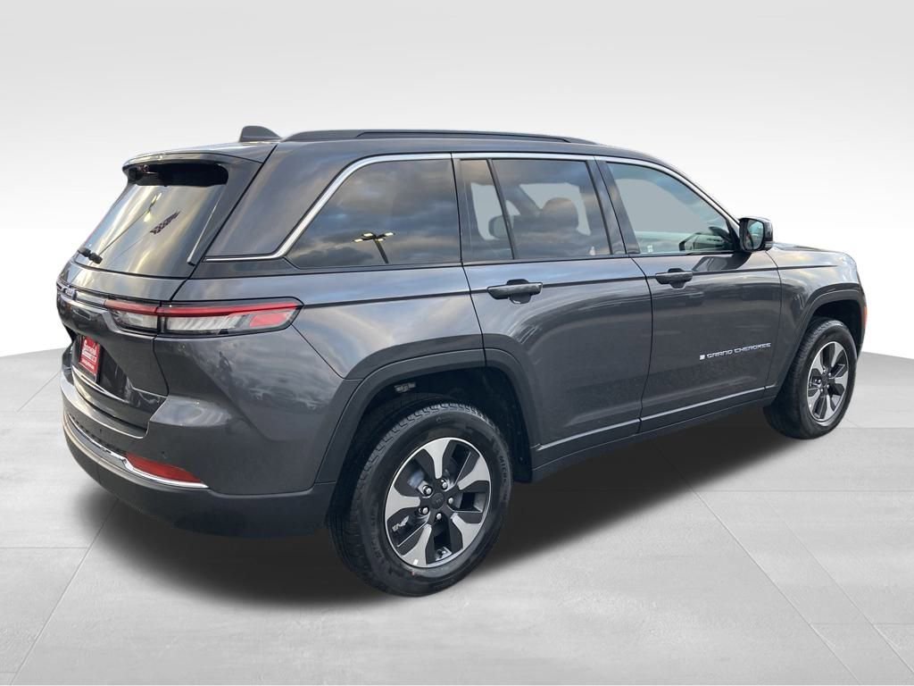 New 2024 Jeep Grand Cherokee Limited 4xe w/ Luxury Tech Group II image 5