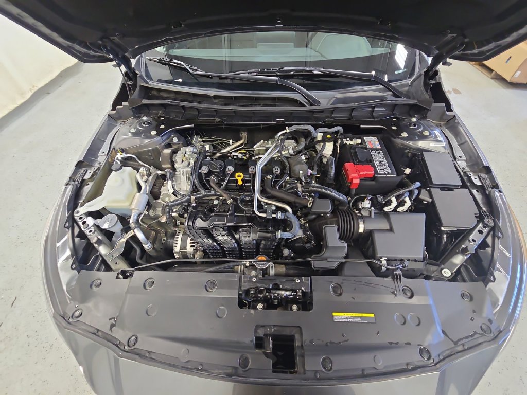 Used 2025 Nissan Altima 2.5 SV FWD image 38