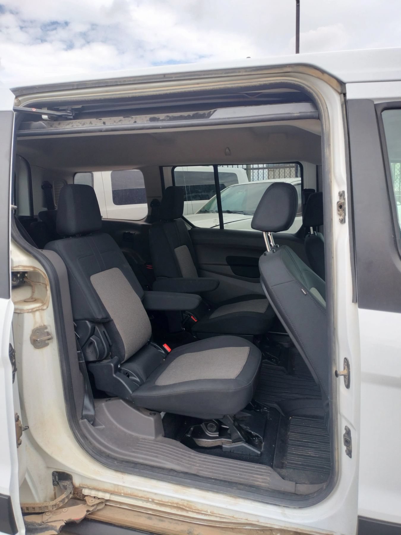 Used 2022 Ford Transit Connect XL FWD image 29