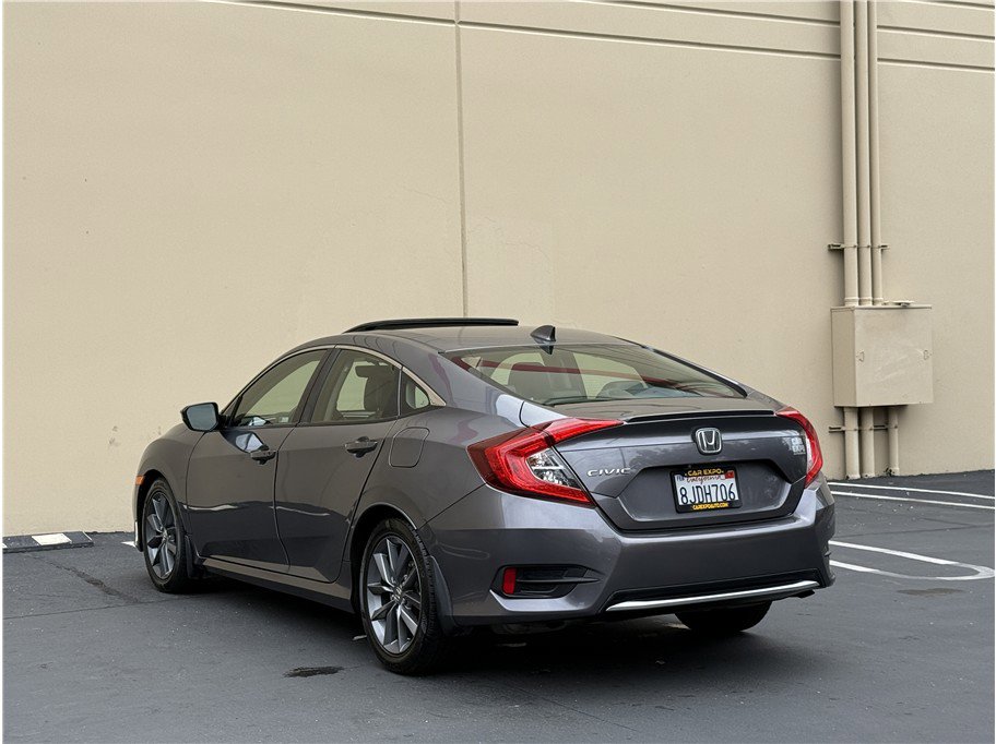Used 2019 Honda Civic EX-L image 4