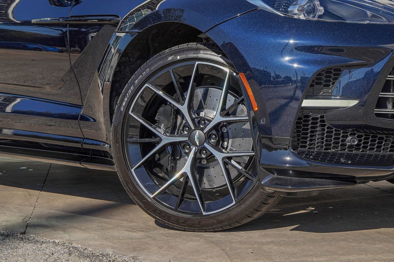 New 2026 Aston Martin DBX 707 image 2