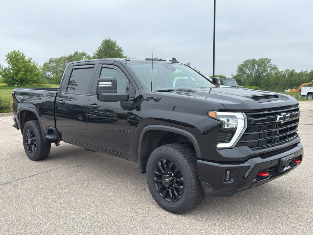 Used 2025 Chevrolet Silverado 2500 LT w/ Trail Boss Package AWD/4WD image 8