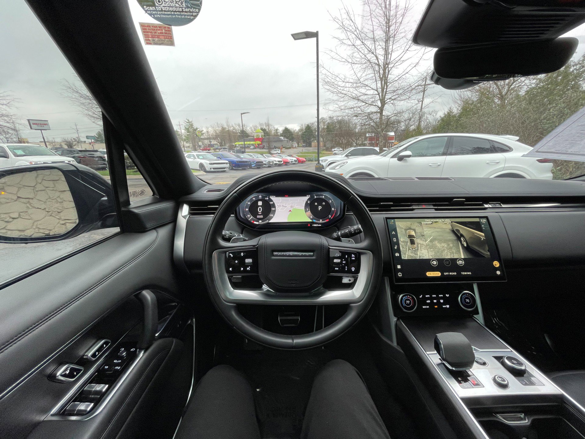 Used 2023 Land Rover Range Rover SE image 28