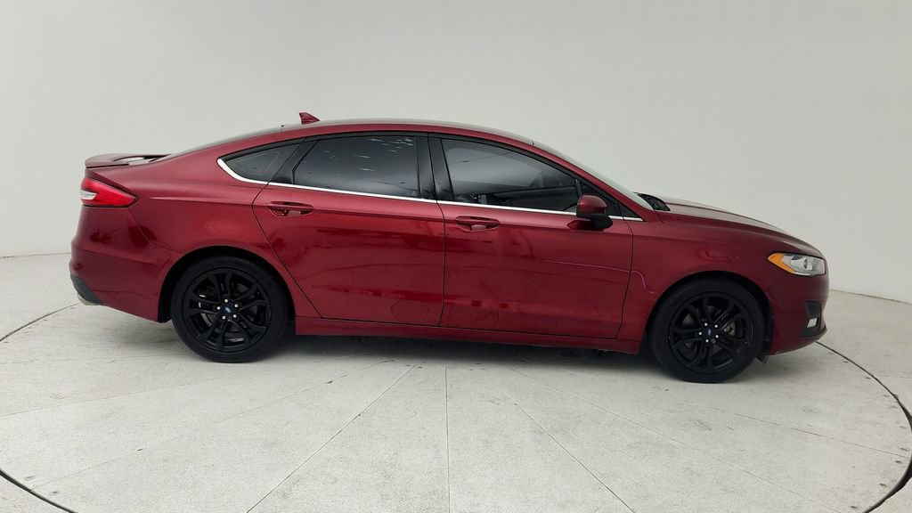 Used 2019 Ford Fusion SE w/ Equipment Group 151A image 9